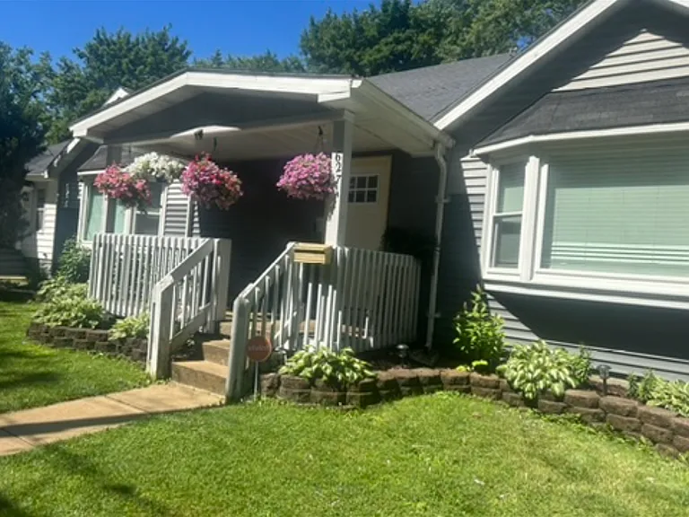 627 Dayton Ave — Photo 1