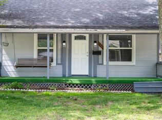 736 Magnolia Dr, Inkster, MI 48141