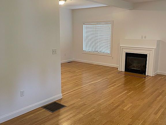 Living Room Gas Fireplace