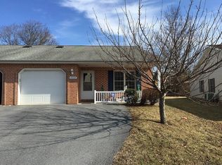 16928 Cavalry Dr, Williamsport, MD 21795