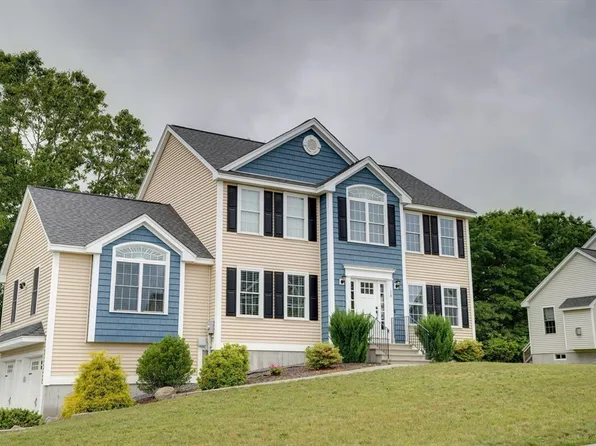 15 Honeybee Rd, Dracut, MA 01826