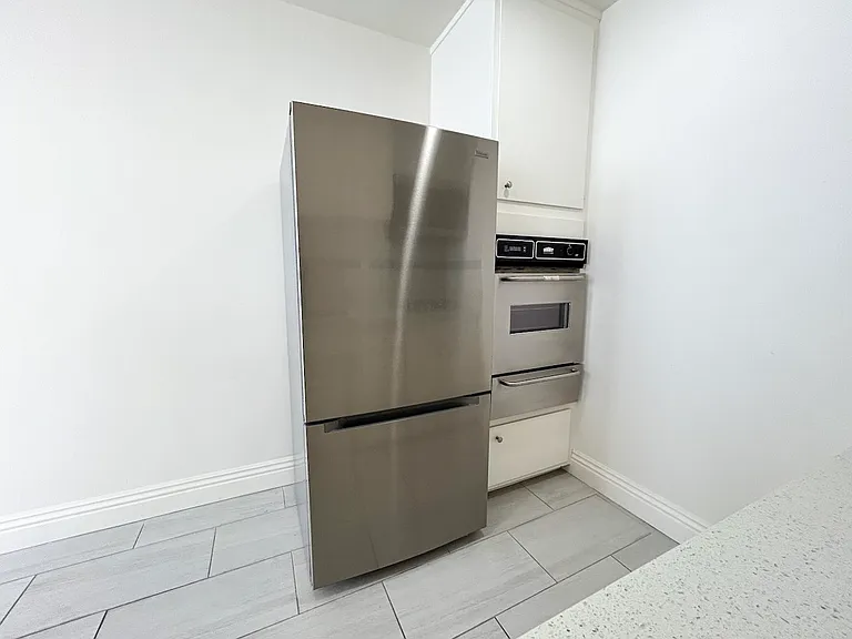 222 Washington Ave #17 — Photo 6