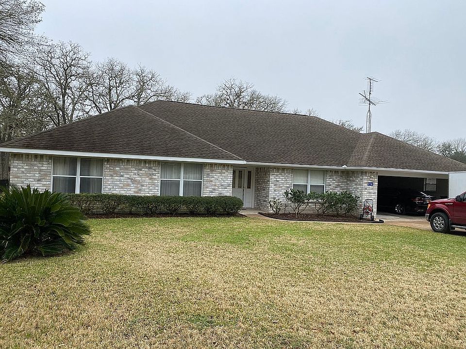 1st image of 216 Summit Dr