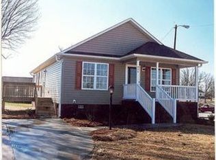 409 Cannon St, Thomasville, NC 27360