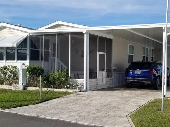 3743 Lomi Lomi Dr, Holiday, FL 34691