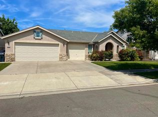 2401 Mountain Springs Dr, Turlock, CA 95382