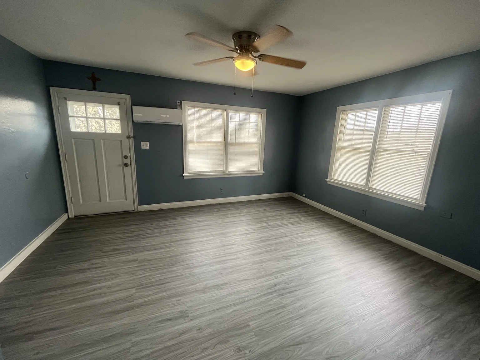 909 South Diamond Street - 1 — Photo 3