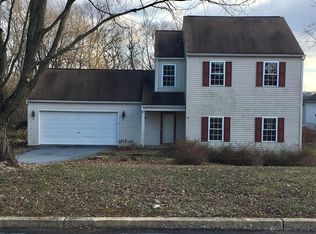 16 Woodbrooke Dr, Coatesville, PA 19320
