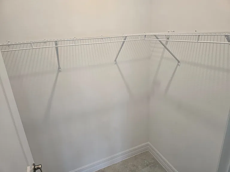 2857 Shady Ave — Photo 14