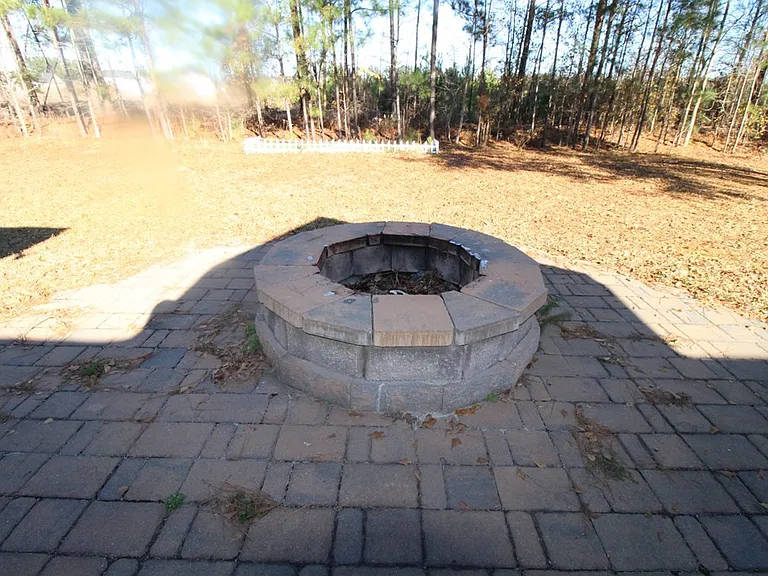 305 Trillium Ln — Photo 32
