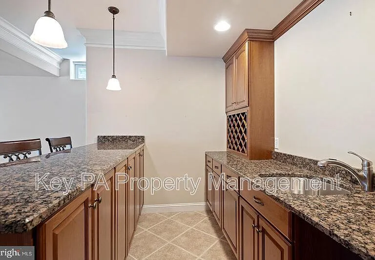 155 Harrogate Dr — Photo 32
