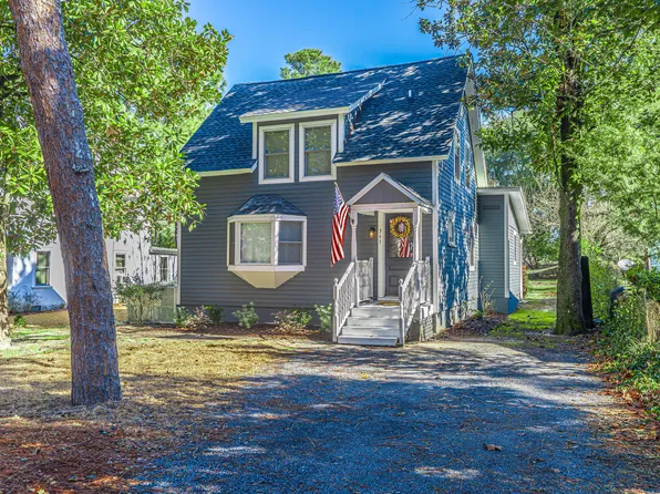 365 W Vermont Avenue W, Southern Pines, NC 28387