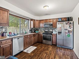 6 Goshawk Ct, Voorhees, NJ 08043