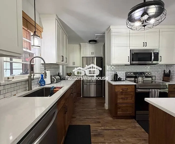52 West Rd — Photo 3