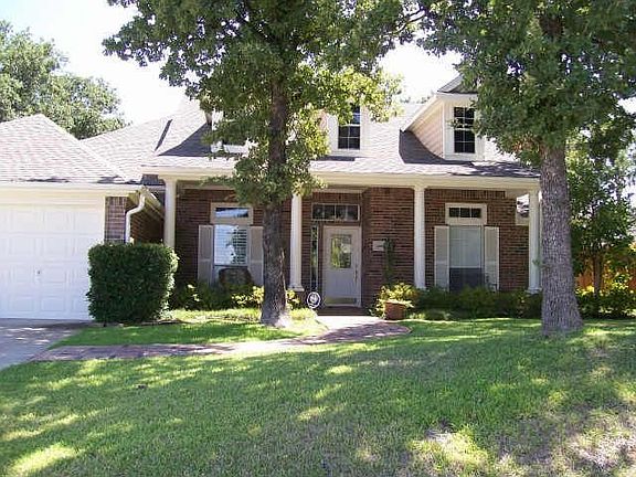 2nd image of 2684 Pinehurst Dr