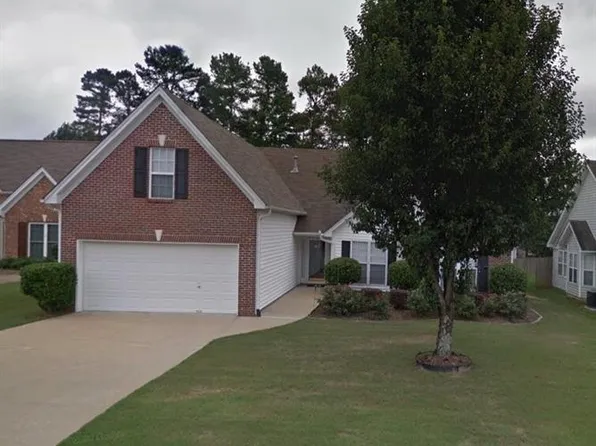 921 Wicker Pine Dr, Lawrenceville, GA 30043