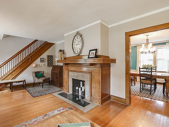 5th image of 53 Montrose Ave