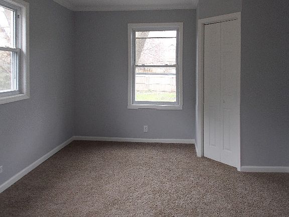 2nd image of 816 Bristol Ave