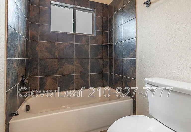6126 Lowrie — Photo 35