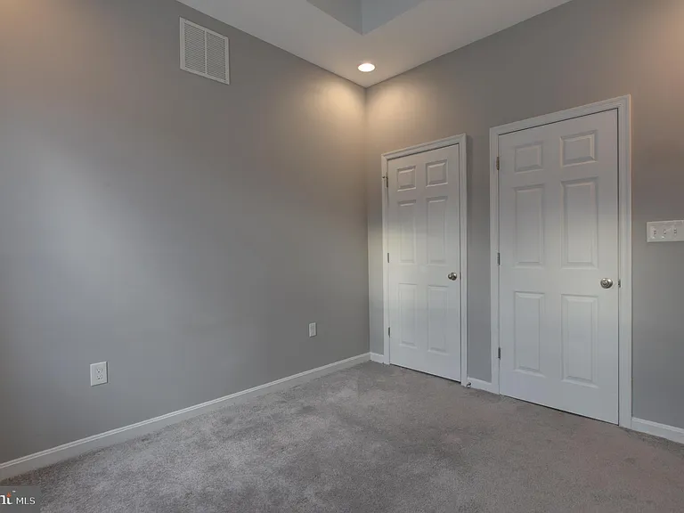 16 N Bradford St — Photo 19