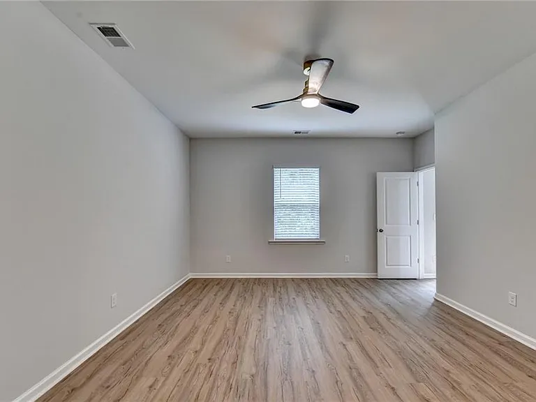 175 Grey Falcon Ave — Photo 11