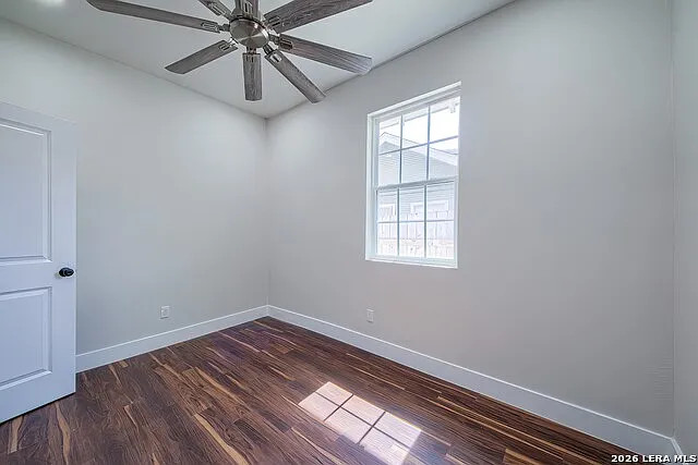 823 W French Pl — Photo 16