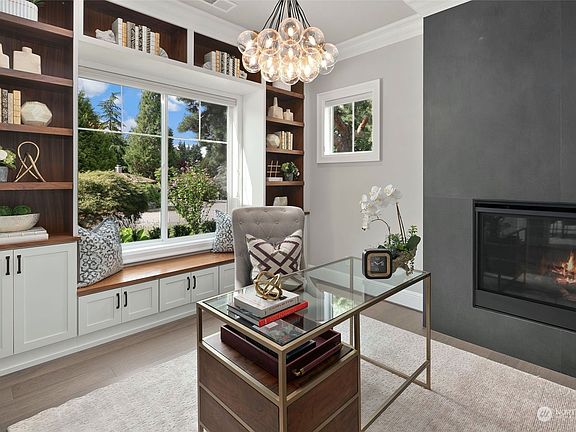 4th image of 4280 Shoreclub Drive