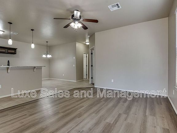 4th image of 1312 Garden Gate Dr Unit B