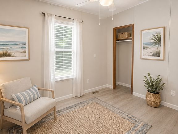 4th image of 7703 Erinwood Ct E