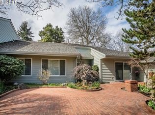 7185 SW Lake Bluff Ct, Wilsonville, OR 97070