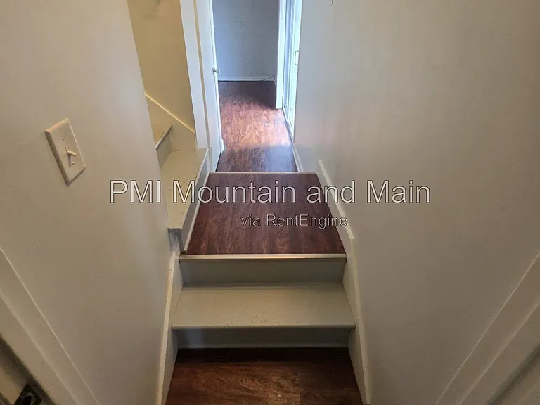 4 Erwin Dr — Photo 42
