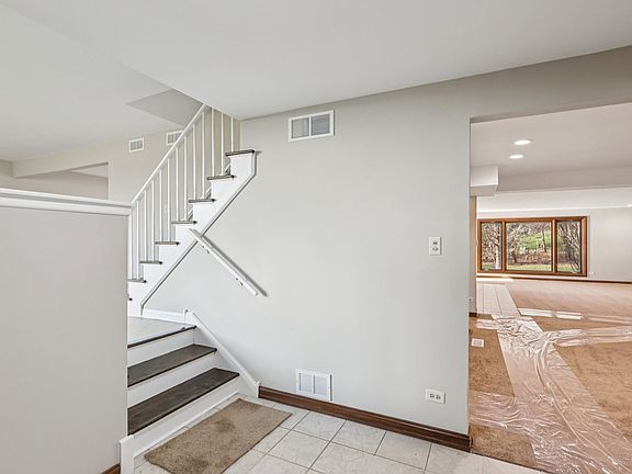 4th image of 8853 W 97th Pl