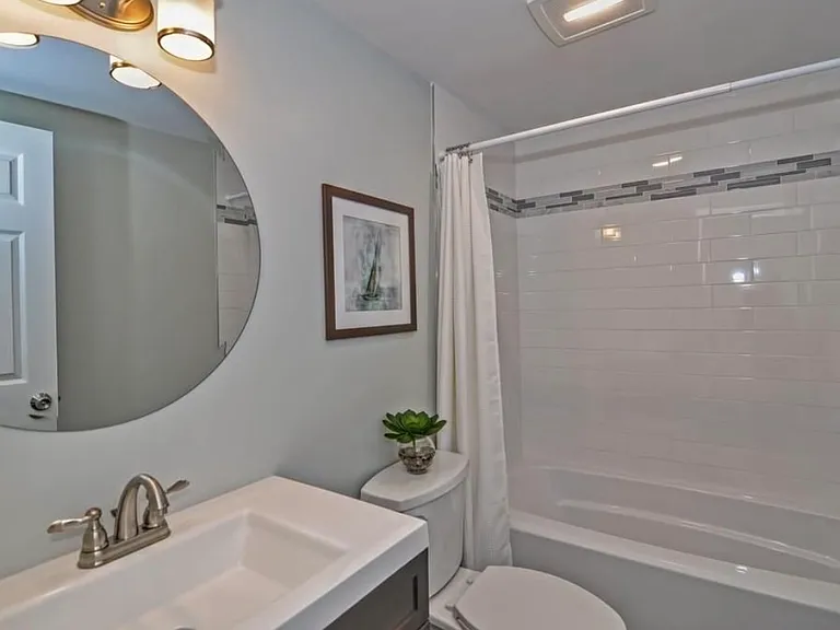 65 Brentwood St — Photo 12