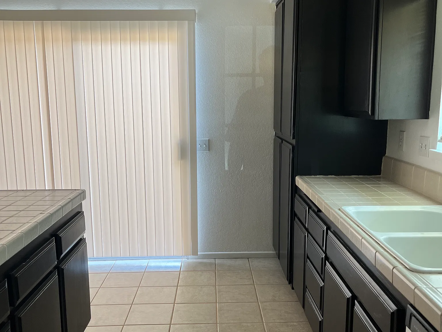 3 bed, 1238 sqft, $3,395 — Photo 4
