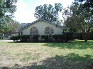 2305 Lange St, Greenville, TX 75402