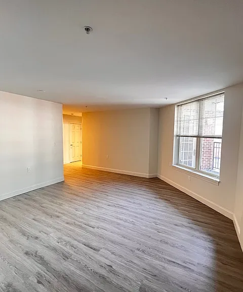 634 Massachusetts Ave — Photo 12