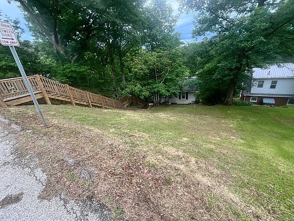 4th image of 1607 Claire St
