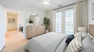 1 bed, 1.0 bath, $3,090 — Photo 4