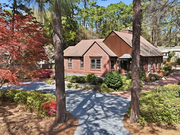 535 E Morganton Road, Southern Pines, NC 28387
