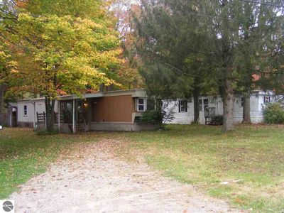 197 Arbutus Ave, Cadillac, MI, 49601