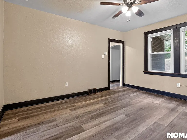 523 Ridge Ave — Photo 11
