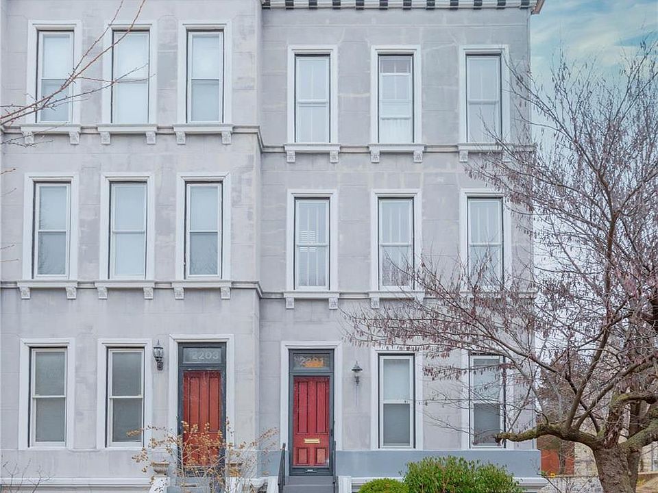 1st image of 2201 Park Ave