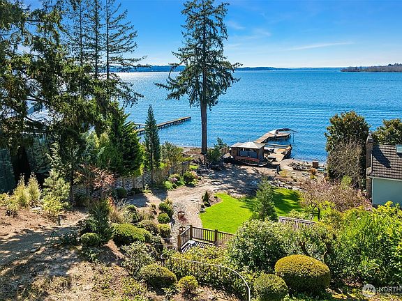 2nd image of 7615 NE Champagne Point Place