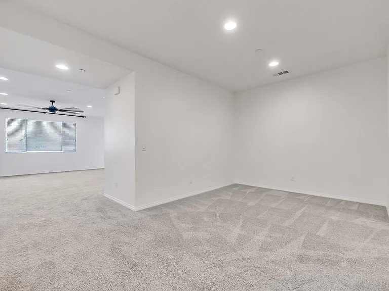 35452 Corte Los Robles — Photo 11