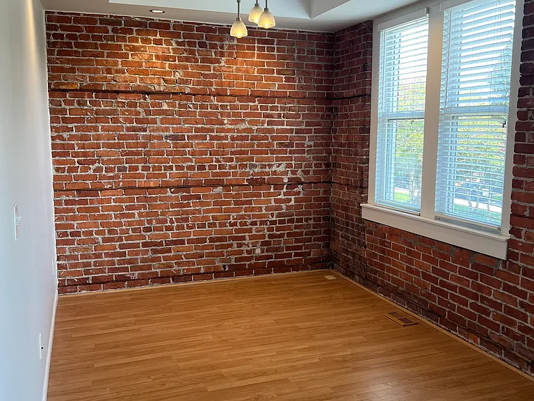 1025 Redgate Ave #2 — Photo 4