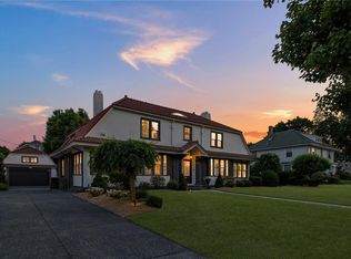 314 Norwood Ave, Cranston, RI 02905