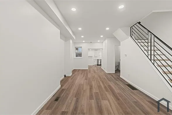 5411 Delancey St — Photo 5