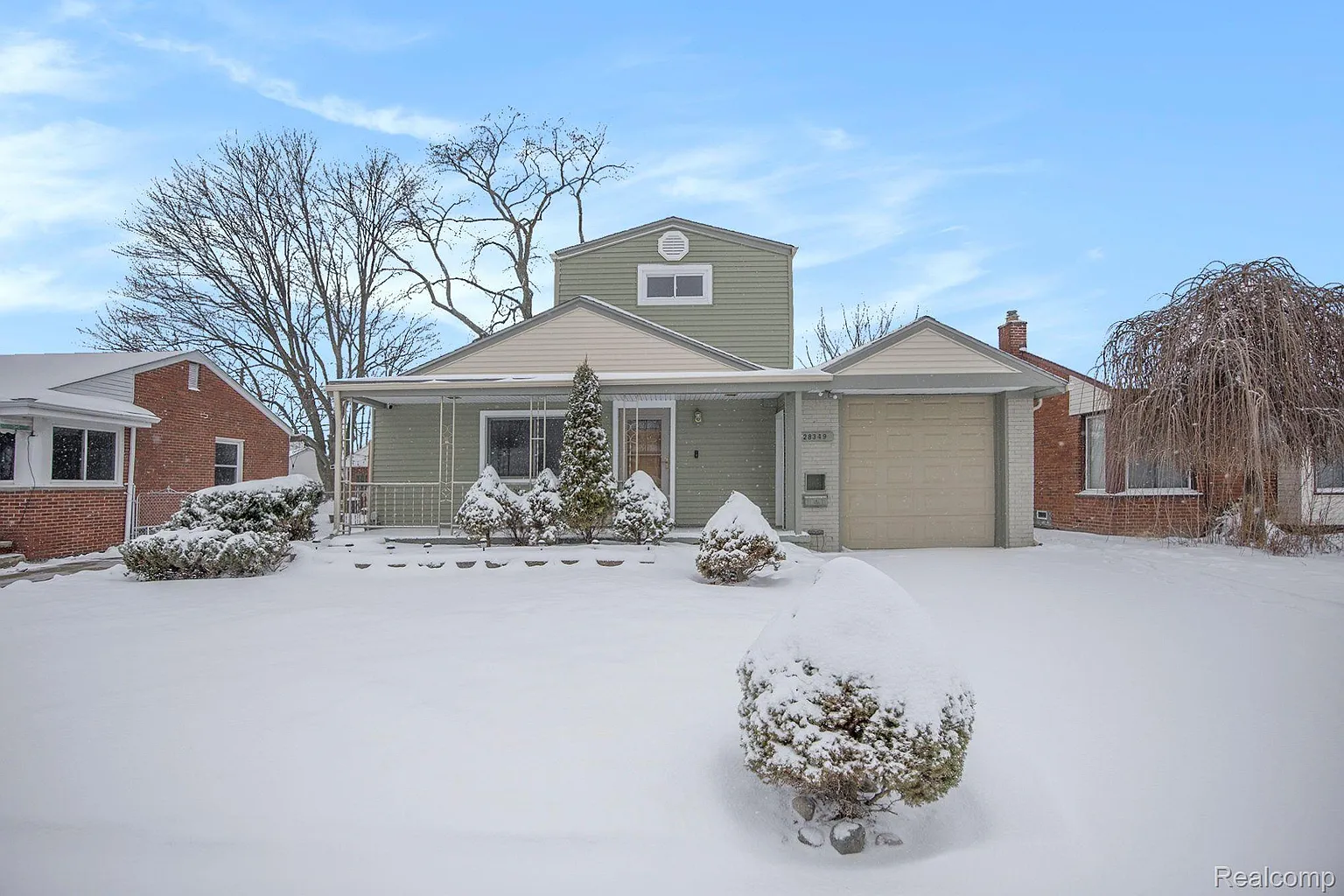 28349 Edward St photo 1