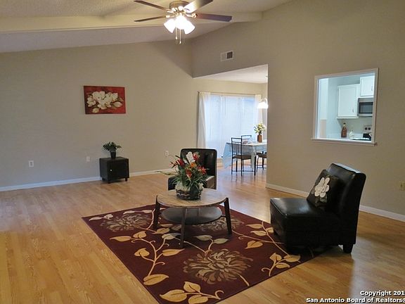 4th image of 12106 Las Vegas St