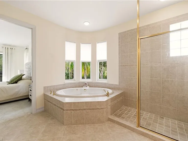 2843 Tiburon Blvd E #7-102 — Photo 28